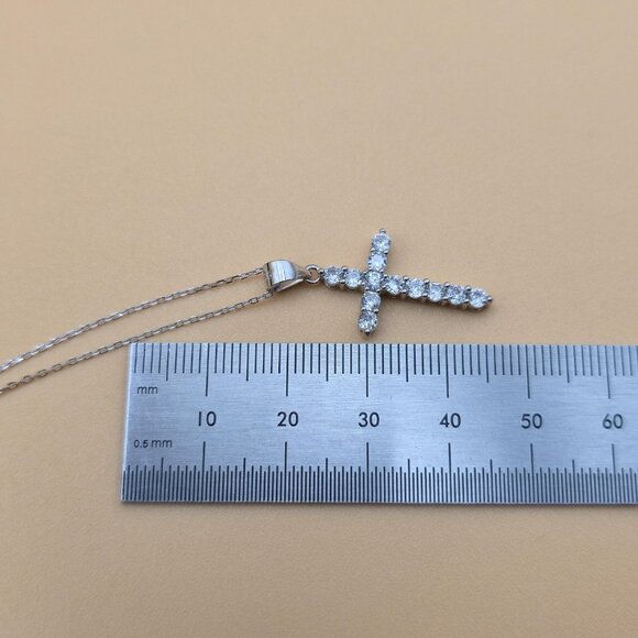 18 Inch Sterling Silver Cubic Zirconia Religious Cross Necklace A5719 - Picture 7 of 8